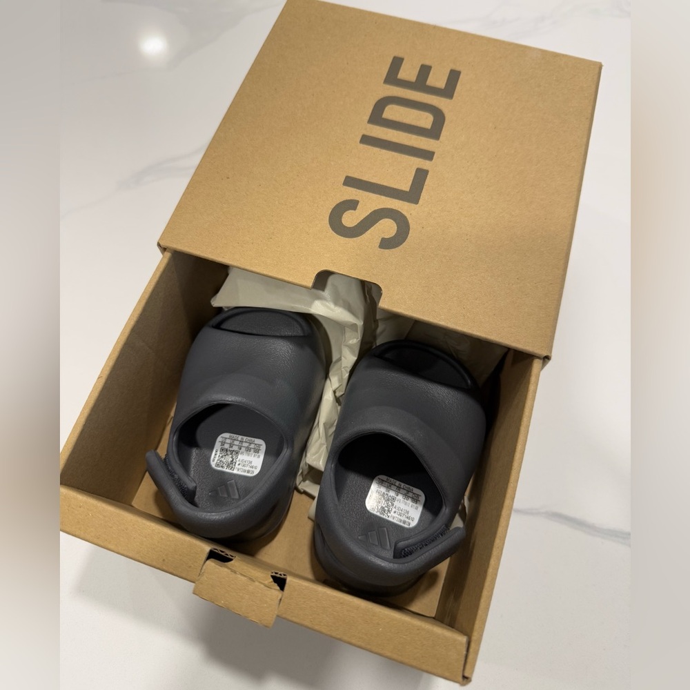 Yeezy Slides For baby
